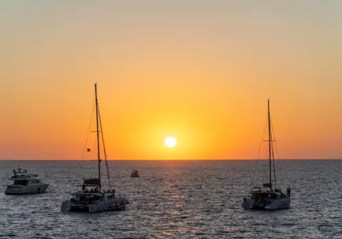 A beautiful sunset on the water, viewed while on Tradewinds Fishing Charters' Sunset Cruises for St. Petersburg FL